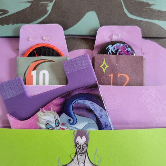 Disney Villains 13 Frights of Halloween Book Countdown to Halloween - Picture 12 of 13